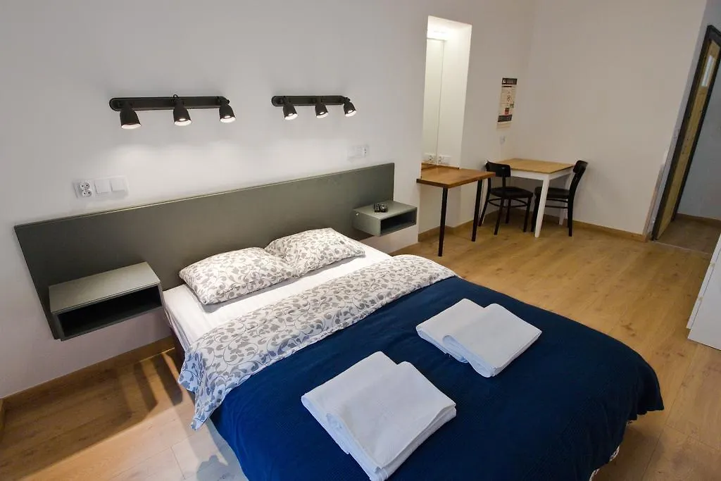 Aparthotel Pokoje Goscinne Sw. Anny Krakow Poland
