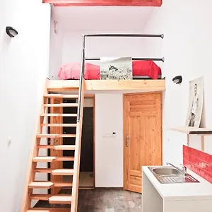 https://szmulson.warsawhotelspoland.com
