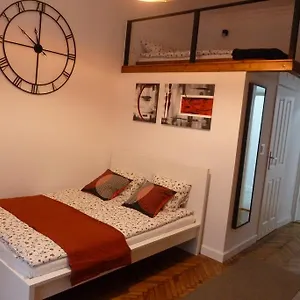  Apartment Space