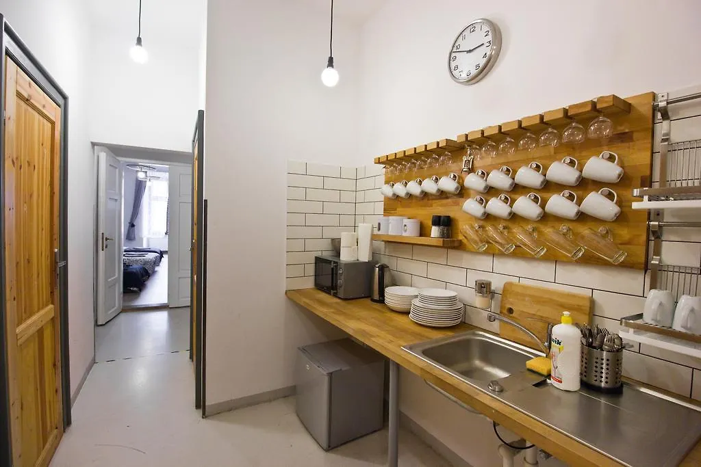 Aparthotel Pokoje Goscinne Sw. Anny Cracovia